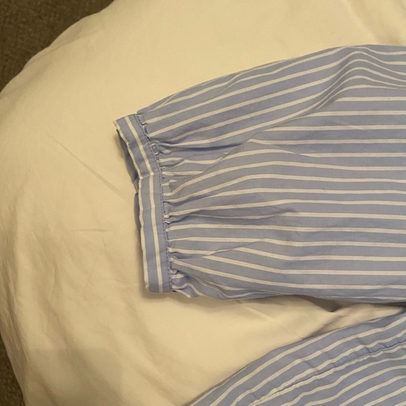 Poplin Off Shoulder Top - Picture 5 of 5